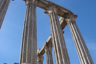Local - Templo Romano de Évora ( Templo de Diana ) - Évora| Évora| Alentejo Central