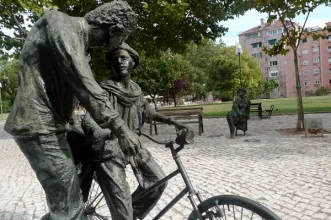 Local - Jardim Fernando Pessa - Forum Lisboa - Areeiro| Lisboa| Área Metropolitana de Lisboa