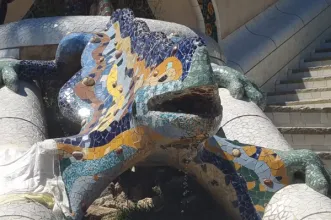 Local - Parque Güell - Gràcia| Barcelona| Barcelona