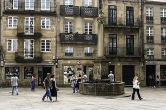 Local - Praça de Cervantes - Santiago de Compostela| A Coruña