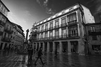 Local - Praça de Cervantes - Santiago de Compostela| A Coruña