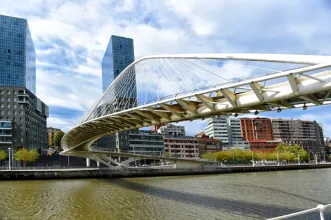 Local - Ponte Zubizuri - Bilbao| Bizkaia
