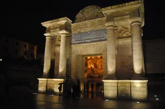 Local - Puerta del Puente - Córdoba| Córdoba