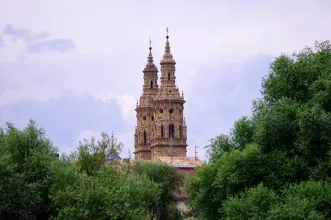 Point of Interest - Co-catedral de Santa Maria de la Redonda - Logroño| La Rioja