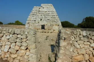 Local - Naveta des Tudons - Ciutadella de Menorca| Illes Balears