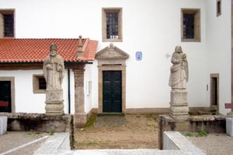Local - Igreja Paroquial de Real e Esculturas do Adro - Real| Castelo de Paiva| Tâmega e Sousa