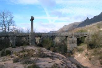 Local - Aqueduto e Cruzeiro de Pontes - Castro Laboreiro| Melgaço| Alto Minho