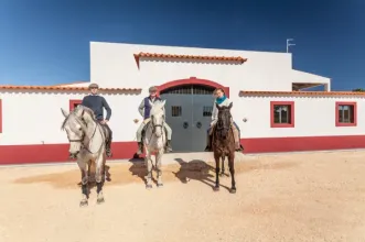 Local - Centro Equestre António Ribeiro Telles - Biscainho| Coruche| Lezíria do Tejo