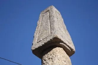 Local - Pelourinho de Água Revés e Castro - Água Revés e Castro| Valpaços| Alto Tâmega