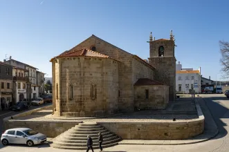 Ponto de Interesse - Igreja Matriz De São Miguel - Armamar| Armamar| Douro