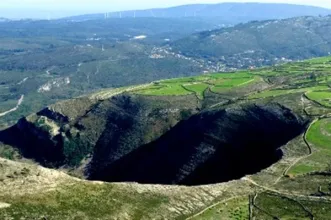 Ponto de Interesse - Fórnea de Porto de Mós - Chão das Pias| Porto de Mós| Região de Leiria