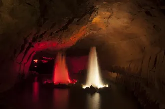 Local - Grutas de Mira de Aire - Mira de Aire| Porto de Mós| Região de Leiria