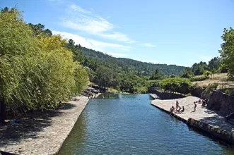 Local - Praia Fluvial do Poço da Corga - Castanheira de Pêra| Castanheira de Pêra| Região de Leiria