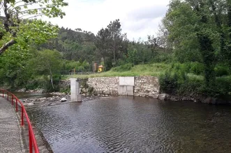 Local - Praia Fluvial Vila Cova à Coelheira - Vila Nova à Coelheira| Seia| Beiras e Serra da Estrela