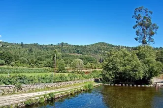 Local - Praia Fluvial de Pouves - Pouves| São Pedro do Sul| Viseu Dão Lafões