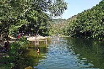 Local - Praia Fluvial do Vau - Canelas| Arouca| Área Metropolitana do Porto