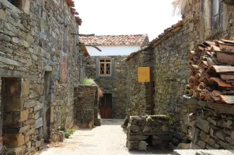 Local - Aldeia do Xisto Figueira - Figueira| Proença-A-Nova| Beira Baixa