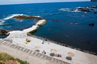Local - Zona Balnear das Escaleiras - Praia da Vitória| Região Autónoma dos Açores