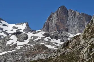 Rota - Rota Horcados Rojos - Camaleño| Cantabria| España